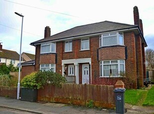 4 Bedroom Semi-detached House For Rent In Worthing