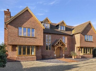 4 Bedroom Semi-detached House For Sale In Whitstable, Kent