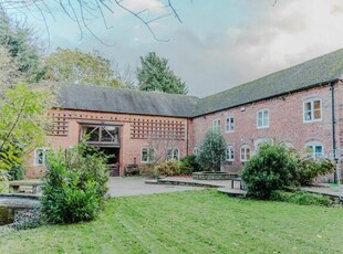 5 Bedroom Barn Conversion For Sale In Castle Donington
