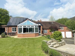 5 Bedroom Chalet For Sale In Longhills Road, Church Stretton
