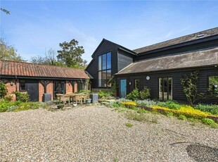 5 Bedroom Semi-detached House For Sale In Dunmow, Essex