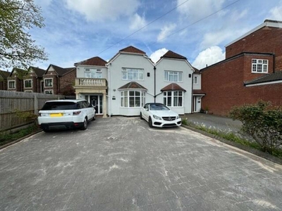 5 Bedroom Semi-detached House For Sale In Hodge Hill, Birmingham