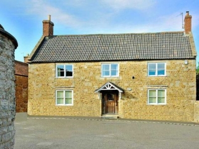 6 bedroom detached house to rent Castle Cary, BA7 7AA