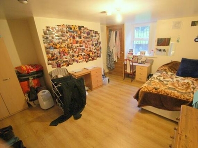 7 Bedroom Terraced House For Rent In Hyde Park