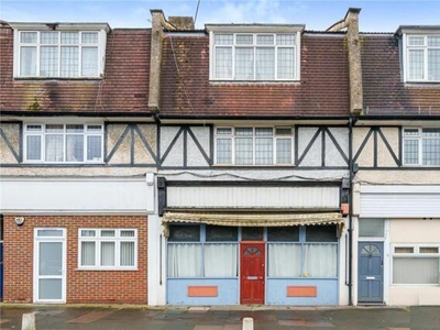 Terraced House For Sale In Surbiton, Kingston Upon Thames