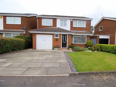4 bedroom detached house for sale in Jedburgh Close, Chapel Park, Newcastle Upon Tyne, NE5