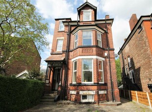 1 bedroom apartment for rent in Victoria Crescent, Ellesmere Park, Manchester, M30