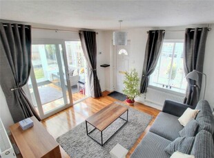 1 Bedroom End Of Terrace House For Sale