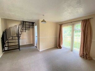 1 Bedroom End Of Terrace House To Rent