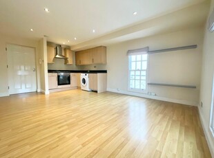 1 bedroom flat for rent in High Street, Cheltenham, GL50