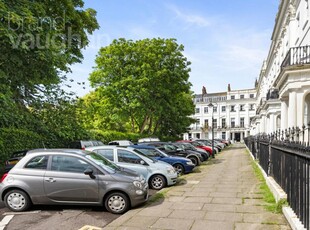 1 bedroom flat for sale in Sussex Square, Brighton, East Sussex, BN2