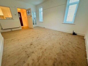 1 Bedroom Flat To Rent