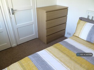 1 bedroom house share for rent in Hicks Beach Road, Cheltenham, GL51
