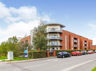 1 Bedroom Retirement Apartment – Purpose Built For Sale in Burgess Hill, West Sussex