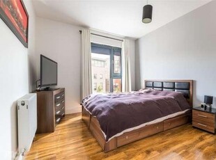 2 bed flat to rent in Queens Road,
SE15, London