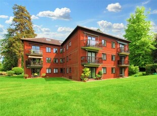 2 Bedroom Apartment For Rent In Guildford, Surrey