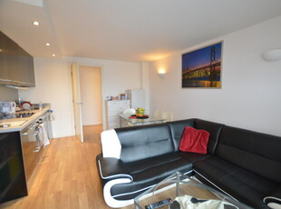 2 bedroom apartment for rent in West Point Wellington Street Leeds City Centre LS1 4JL, LS1