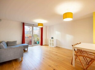 2 bedroom flat for rent in 2095L – Bellevue Road, Edinburgh, EH7 4DE, EH7