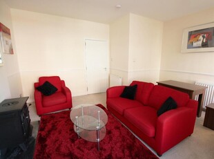 2 bedroom flat for rent in Dumbarton Road, Yoker, Glasgow, G14