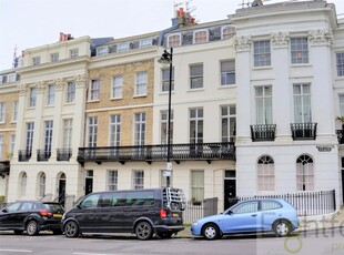 2 bedroom flat for rent in Flat 3, 9 Portland Place, Brighton, East Sussex, BN2