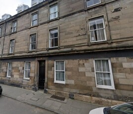 2 bedroom flat for rent in Grange Loan, Newington, Edinburgh, EH9
