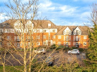 2 bedroom flat for rent in Park View Close, St. Albans, Hertfordshire, AL1