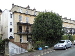 2 bedroom flat for rent in Richmond Park Road, Clifton, BS8