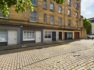 2 bedroom flat for rent in Sandport Street, The Shore, Edinburgh, EH6