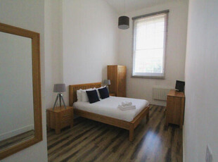 2 Bedroom Flat For Rent In Swindon, Wiltshire