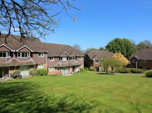 2 Bedroom Flat For Sale In Alresford