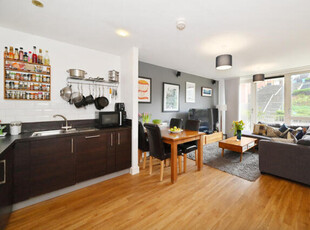 2 Bedroom Flat For Sale In Bow