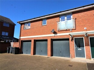 2 bedroom mews property for rent in Wells Court, Northfleet, Gravesend, Kent, DA11