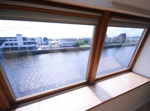 2 bedroom penthouse for rent in Lancefield Quay, Glasgow, G3