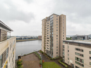 2 bedroom penthouse for rent in Maia House, Celestia, Cardiff Bay, CF10