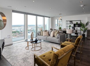 2 bedroom penthouse for rent in Vantage Tower, Centetary Plaza Southampton SO19