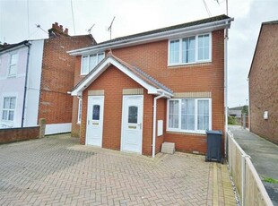 2 Bedroom Semi-detached House For Sale In Clacton-on-sea