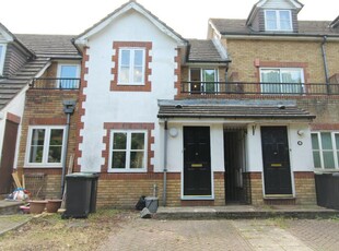 2 bedroom terraced house for rent in Amblecote Meadows, London, SE12