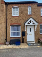 2 bedroom terraced house for rent in Colchester Court, Bletchley, Milton Keynes, MK3