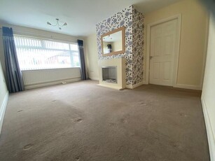 3 bedroom bungalow for rent in Clermont Avenue, Hanford, Stoke-on-Trent, ST4