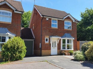 3 bedroom detached house for rent in Constable Close, Woodley, RG5