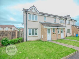 3 bedroom end of terrace house for rent in Bathlin Crescent, Moodiesburn, Glasgow, G69