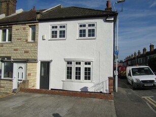 3 bedroom end of terrace house for rent in Crayford Road, Crayford, Kent, DA1 4AS, DA1