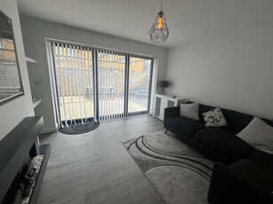 3 bedroom end of terrace house for rent in Victoria Park, Kingswood, Bristol, BS15