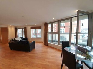 3 bedroom flat for rent in Hanley House, Hanley Street, Nottingham, NG1