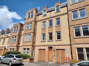 3 bedroom flat for rent in Millar Crescent, Edinburgh, Midlothian, EH10