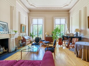 3 bedroom Flat for sale in Cleveland Square, Bayswater W2