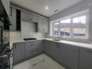 3 bedroom semi-detached house for rent in Gaveller Road, SWINDON, SN25