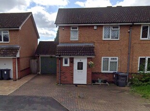 3 bedroom semi-detached house for rent in Larchfield Close, Handsworth Wood, Birmingham, B20