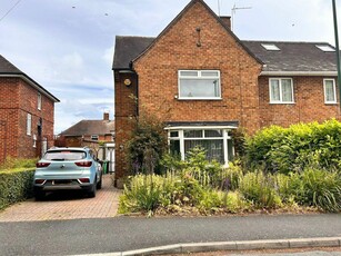 3 bedroom semi-detached house for rent in Wollaton Vale, Nottingham. NG9 2GP, NG8