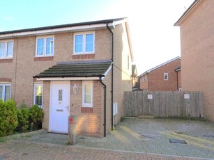 3 Bedroom Semi-detached House For Sale In Hayes, Middlesex